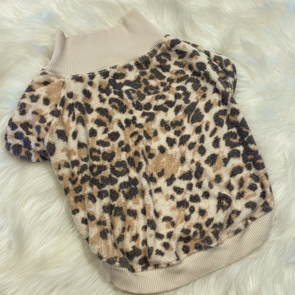 Aerie dog turtle neck shirt
